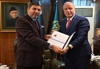 Dr. Luay Shabaneh presenting his credentials