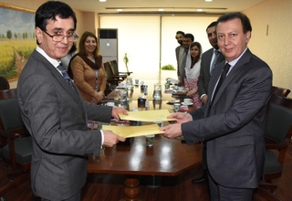 The signing ceremony between the Senate of Pakistan and UNFPA